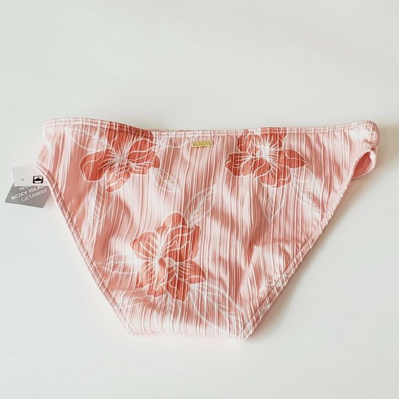 Pink Bikini - Picture 2 of 9